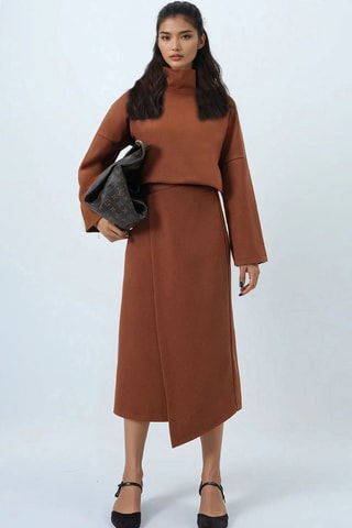 Pull et jupe asymétrique - Camel