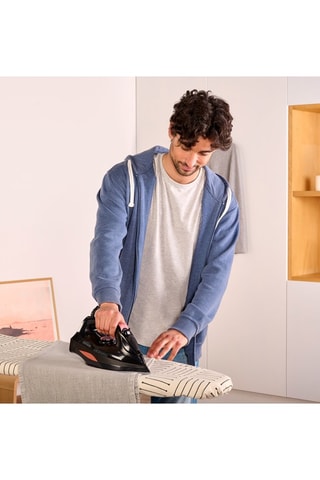 Ferro de engomar - Base em cerâmica