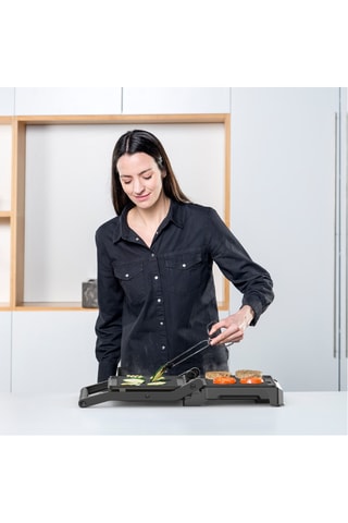 Tostadeira - 1000 W - 27 x 24 x 9 cm