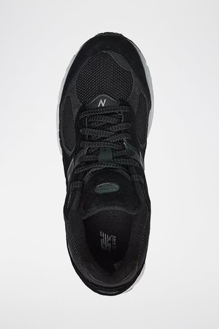 Sneakers 2002 - Nero e bianco