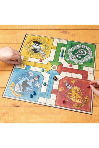 Jeu de société Parcheesi Harry Potter - 4 personnes - Espagnol