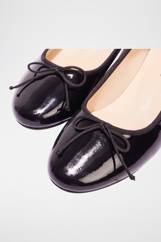 Zapatos de piel de charol de tacón  - Negro