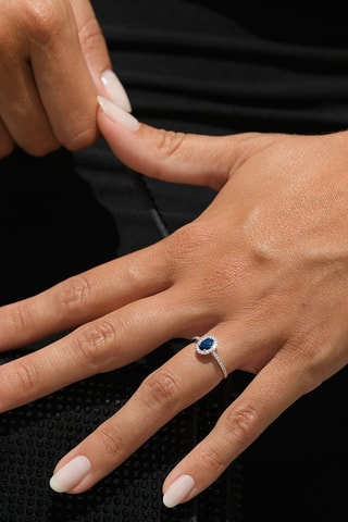 Ring Royal Blue - Witgoud, Diamanten en Saffier