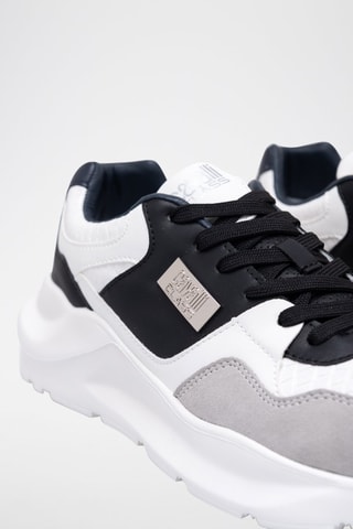 Sapatilhas em nobuck - Branco e cinzento