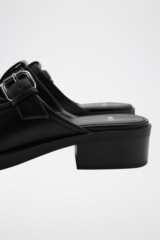 Sabots boucle de style mule - Noir