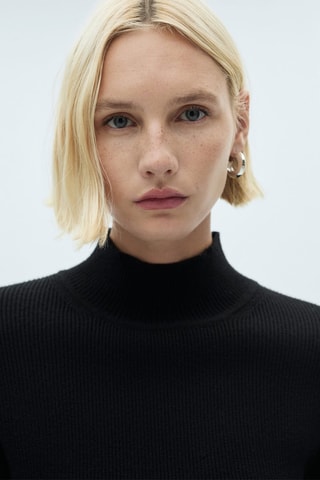 Pull-over maille côtelée col rond - Noir