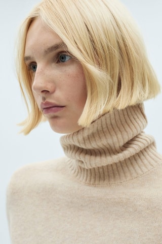 Pull-over à col roulé - Ecru