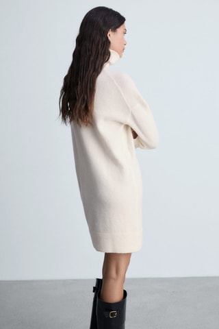 Robe courte maille col roulé - Ecru