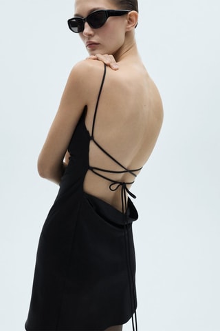 Robe courte dos croisé - Noir