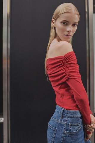 Blouse épaules découvertes - Rouge