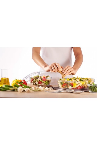 Travessa para forno oval em vidro borossilicato Essentials - 35 x 24 cm