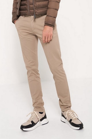 Pantalón chino slim fit - Beige