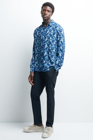 Camisa slim fit con estampado animal - Azul