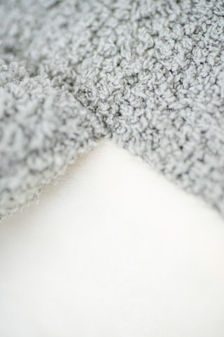 Cuscino peluche musicale beluga Ocean - Grigio