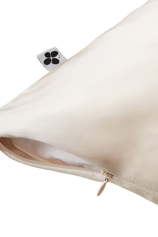 Taie d'oreiller en soie de mûrier Soanne - Beige