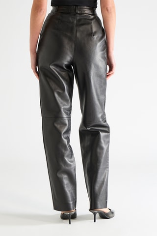 Pantalón tapered de piel de cordero - Negro - Raey