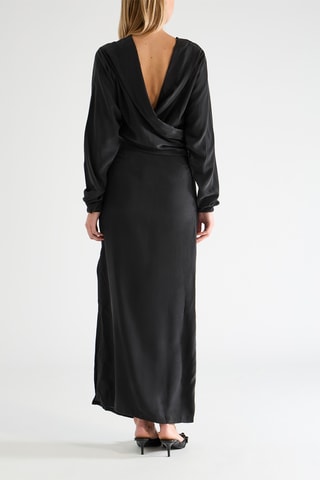 Vestido comprido em seda - Preto - Raey