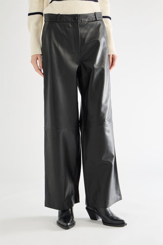 Calças em couro de carneiro - Preto