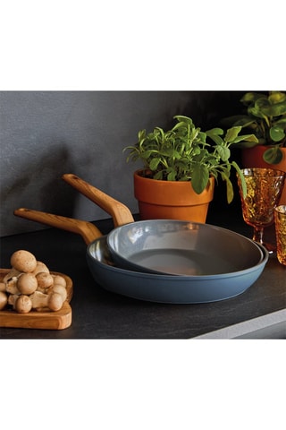 2 frigideiras - 24 e 28 cm