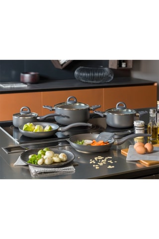 2 frigideiras - 24 e 28 cm