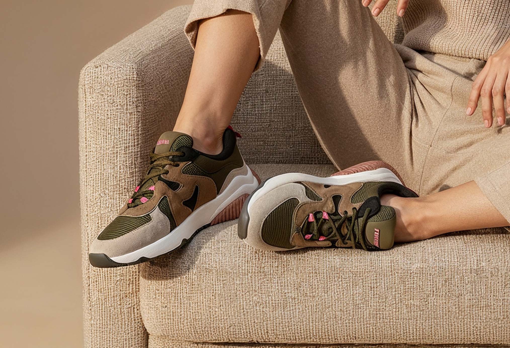 HOGAN à bas prix chez SHOWROOMPRIVÉ