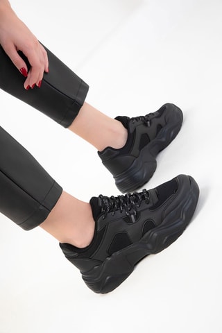 Sapatilhas com plataforma - Preto