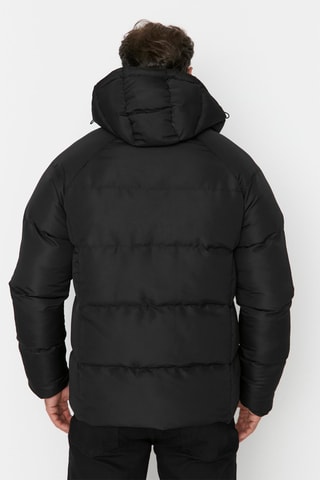 Blusão com capuz Preto