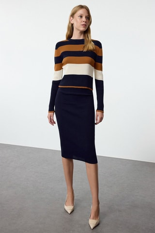 Camisola e saia direita  - Azul