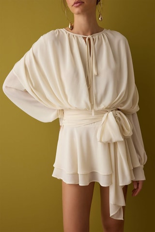 Vestido com folhos - Cru