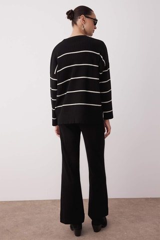 Camisola e calças wide legs de cintura subida - Preto