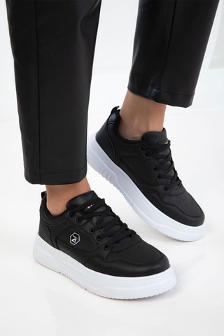 Sapatilhas com plataforma - Preto