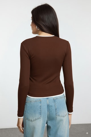 Blusa slim - Castanho