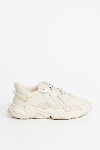 Chaussures d’entraînement en cuir Originals Ozweego - Beige