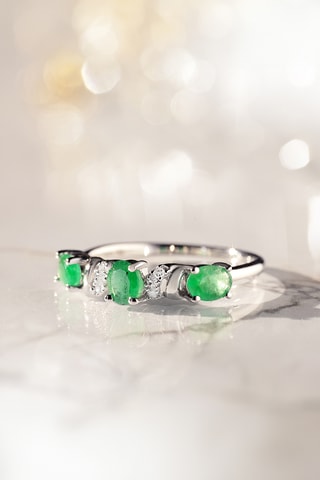 Anello Abaya - Oro bianco, diamanti e smeraldi