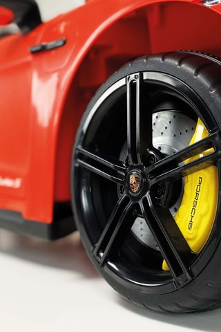 Carro elétrico Porsche Taycan Turbo S - A partir de 3 anos - 6 km/h