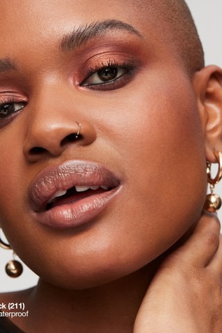 Máscara de pestañas Colorstay Xtensionnaire™ - n°211 Blackest Black Wp - 8 ml