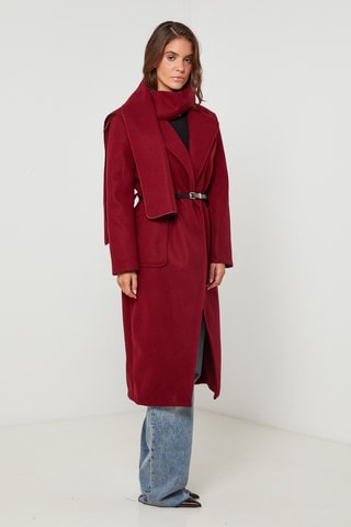 Abrigo y bufanda Burdeos