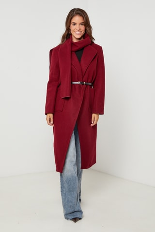 Abrigo y bufanda Burdeos