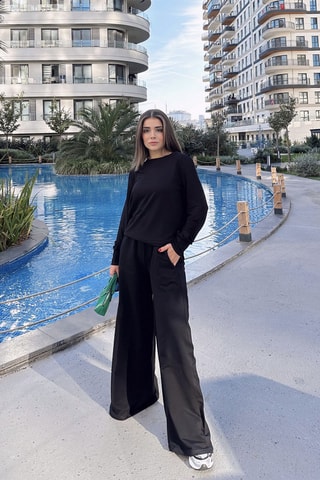 T-shirt en Broek Zwart