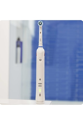 Brosse à dents électrique Oral-B Smart 4 - 4000N 