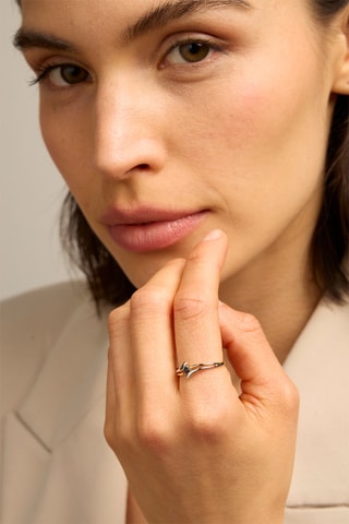 Anello - Oro giallo 18 kt e bianco e zaffiro