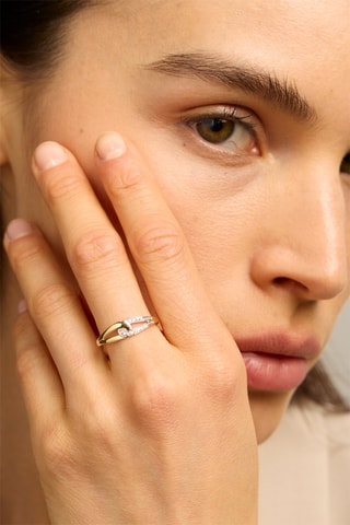 Anello - Oro giallo 18 kt e diamanti