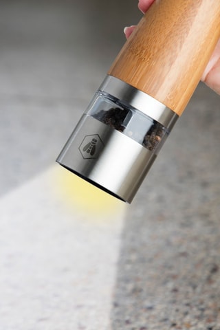 Moinho de pimenta e sal elétrico em bambu