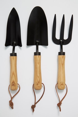 3 ferramentas de jardinagem em madeira de freixo