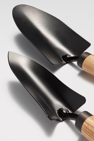 3 ferramentas de jardinagem em madeira de freixo