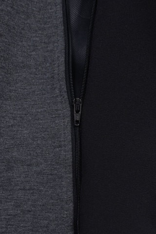 Casaco com capuz - Preto - IKKS