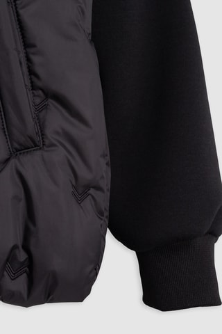 Casaco com capuz - Preto