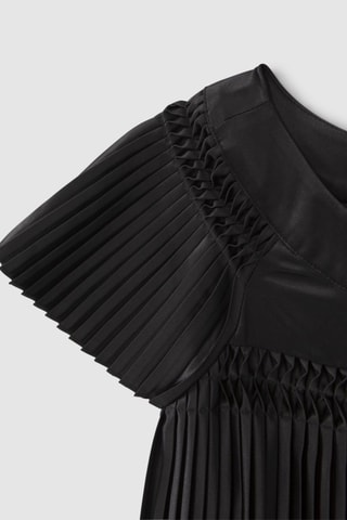 Vestido plissado - Preto - IKKS