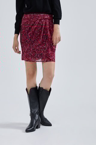 Saia direita - Vermelho e preto