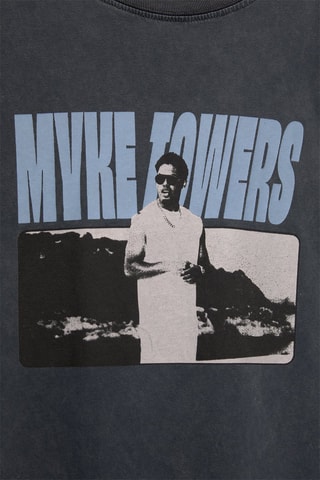 Camiseta Myke Towers - Negro